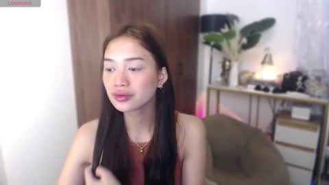 Vivian online show from October 21, 12:11 am