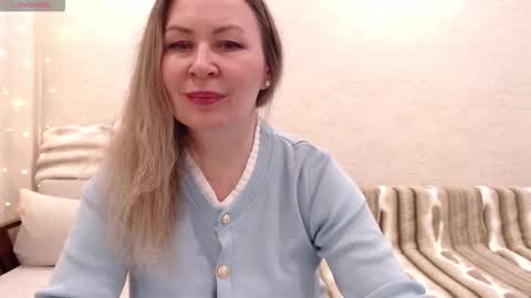 Vivian online show from January 8, 5:15 pm