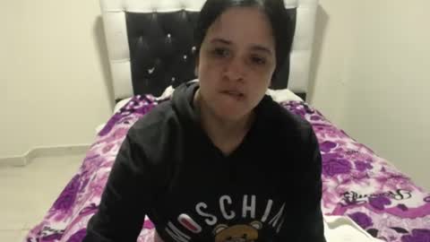 Snapshot of vivian_walt_ chatting on June 30, 7:53 am melissa online show from June 30, 7:53 am