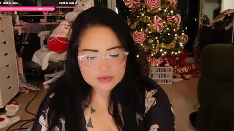 Vivi online show from December 17, 2:23 am