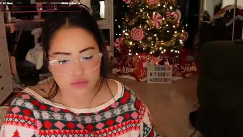 Vivi online show from December 17, 5:29 am