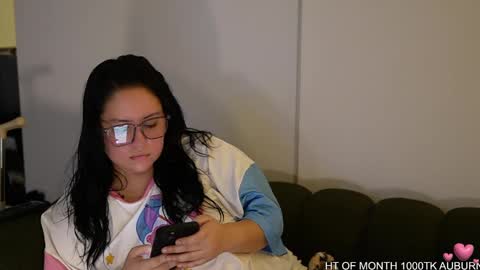 Vivi online show from February 6, 2:33 am