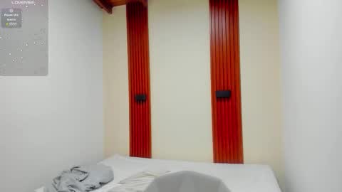 vivianowen9 online show from December 20, 11:50 am