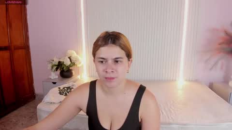 vivianowen9 online show from April 13, 12:21 pm