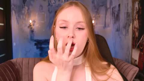 Vivien online show from November 12, 1:11 pm