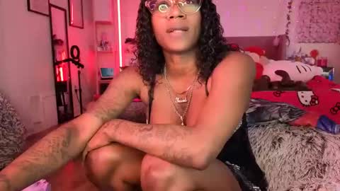 Vixen Capri online show from March 2, 6:37 pm