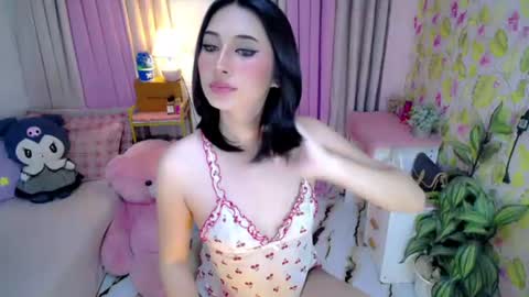 Snapshot of vixenluscious chatting on July 14, 1:19 am vixenluscious online show from July 14, 1:19 am