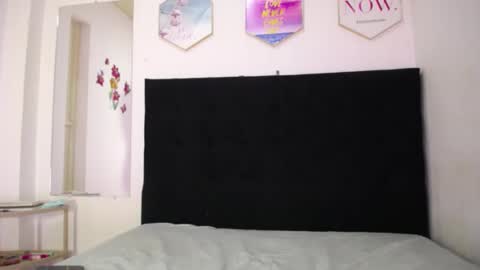 Snapshot of vjulietaper1 chatting on January 15, 11:26 am vjulietaper1 online show from January 15, 11:26 am