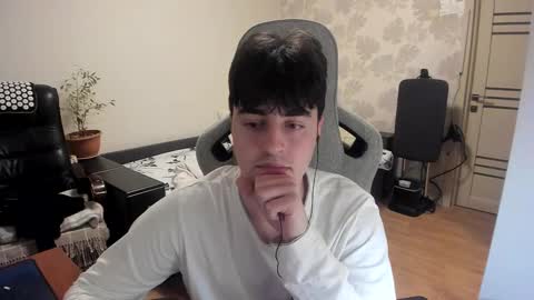 Martin online show from December 14, 6:19 am