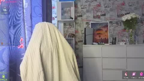 Snapshot of vlad1zy chatting on July 15, 11:04 am Vlada online show from July 15, 11:04 am