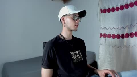 Vlad online show from April 7, 3:40 am