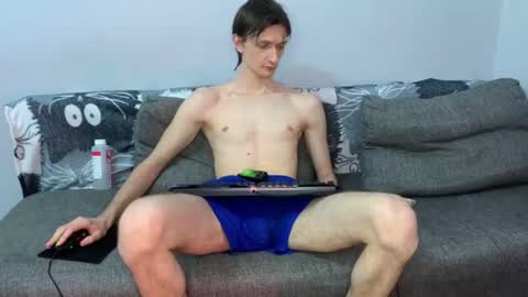 Snapshot of vlad_ggvldd chatting on June 28, 5:08 pm Vlad Dinovich online show from June 28, 5:08 pm