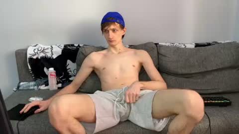 Snapshot of vlad_ggvldd chatting on July 22, 2:20 pm Vlad Dinovich online show from July 22, 2:20 pm