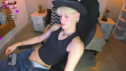 Snapshot of vladhellsing4 chatting on February 26, 3:11 pm Vlad online show from February 26, 3:11 pm