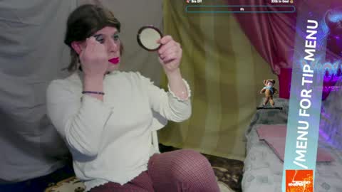 Snapshot of vladiskin chatting on April 18, 7:07 pm Violetta Elysia online show from April 18, 7:07 pm