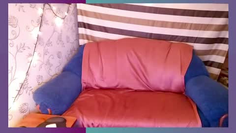 Snapshot of vladiskin chatting on May 23, 8:24 pm Violetta Elysia online show from May 23, 8:24 pm