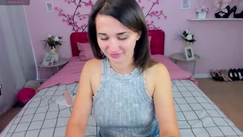 Vladlena online show from October 4, 6:33 am