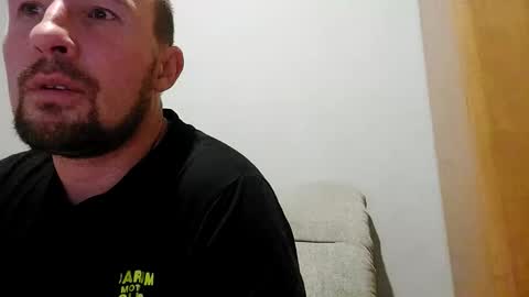 Snapshot of vladumyr chatting on November 24, 7:24 pm vladumyr online show from November 24, 7:24 pm