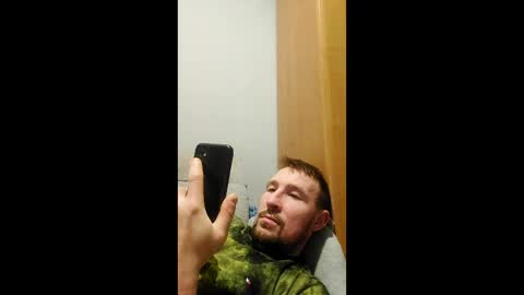 Snapshot of vladumyr chatting on December 5, 12:41 am vladumyr online show from December 5, 12:41 am