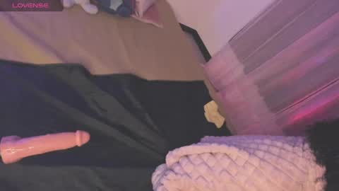 Venus  Vanessa online show from April 6, 4:57 am