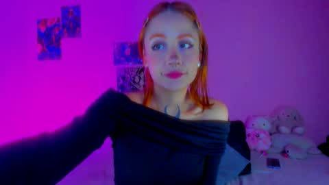 Snapshot of void_smokin chatting on April 6, 7:42 am Gabriela online show from April 6, 7:42 am