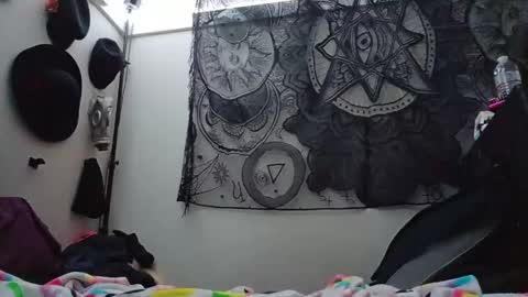 voidbunni online show from April 25, 1:41 pm