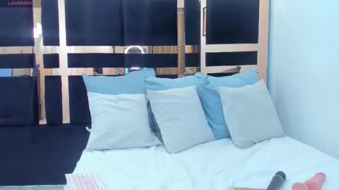 Snapshot of volkovbaby chatting on December 13, 8:47 pm Lisa online show from December 13, 8:47 pm