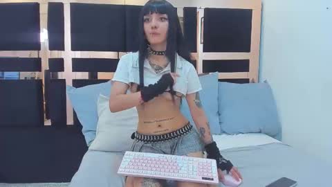 Snapshot of volkovbaby chatting on December 14, 8:46 pm Lisa online show from December 14, 8:46 pm