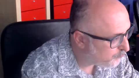 Snapshot of volpi72 chatting on May 26, 11:28 am volpi72 online show from May 26, 11:28 am
