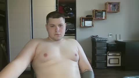 Snapshot of volshebnik_130 chatting on March 10, 12:37 pm Volshebnik1302 online show from March 10, 12:37 pm