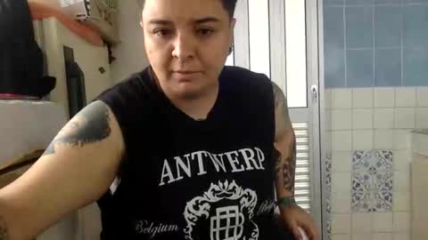 Danny and Ale online show from February 9, 3:38 pm