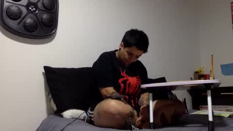 Danny and Ale online show from April 7, 5:57 pm