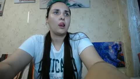 Snapshot of voulezvous_angel chatting on July 14, 10:54 am voulezvous_angel online show from July 14, 10:54 am