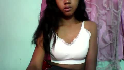 vounialdy online show from February 2, 6:37 am