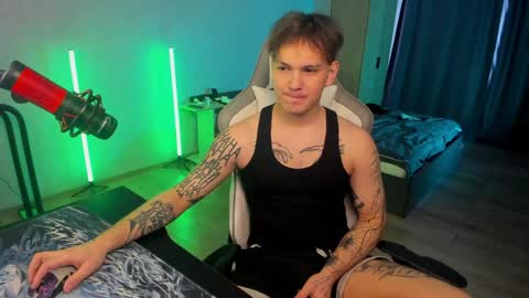 vova_belkin_2 online show from April 30, 11:38 am