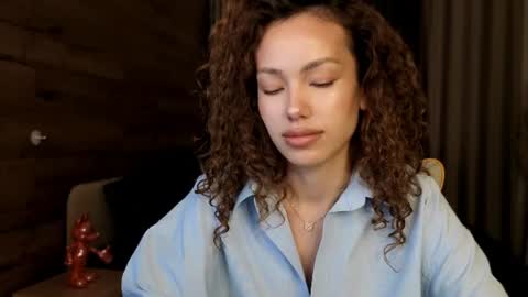 Lily online show from July 23, 5:38 am