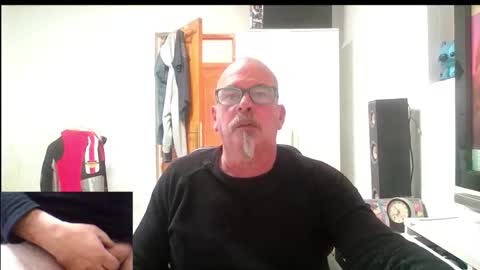 oscar online show from March 15, 4:02 pm