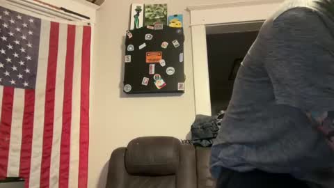 vveejay online show from October 26, 6:30 am