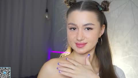 Snapshot of vvilly_wonka chatting on October 8, 1:58 am Ethal - thank you for thumb up online show from October 8, 1:58 am