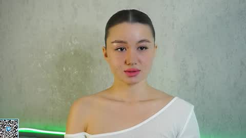 Snapshot of vvilly_wonka chatting on November 8, 1:39 am Ethal - thank you for thumb up online show from November 8, 1:39 am