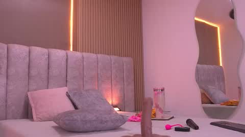 Violeta online show from February 3, 6:22 am