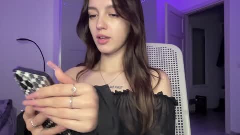 Alice  Before pvt write to me in PM  online show from December 15, 2:08 am