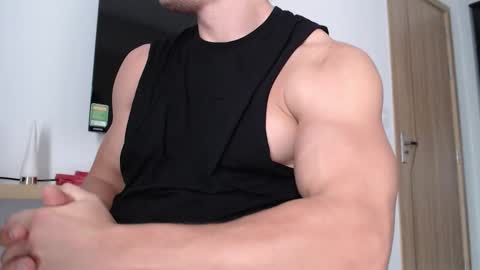 Snapshot of w_witcher chatting on December 18, 4:40 am w_witcher online show from December 18, 4:40 am