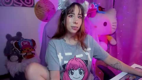 Snapshot of waifu_aika chatting on October 26, 10:58 pm AIKA  online show from October 26, 10:58 pm