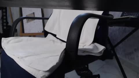 Snapshot of wake_and_bakee chatting on November 9, 8:18 pm John online show from November 9, 8:18 pm