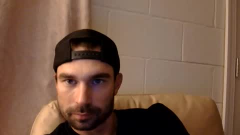 Snapshot of waketomyd chatting on November 21, 7:18 am WakeToMyD online show from November 21, 7:18 am