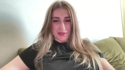 Snapshot of walkiria19 chatting on May 25, 5:19 pm walkiria19 online show from May 25, 5:19 pm