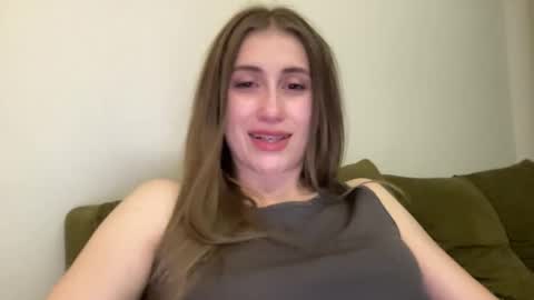 Snapshot of walkiria19 chatting on June 3, 7:41 pm walkiria19 online show from June 3, 7:41 pm