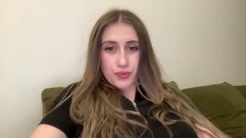 Snapshot of walkiria19 chatting on June 15, 7:38 pm walkiria19 online show from June 15, 7:38 pm