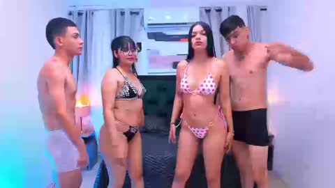 Sofia  Thiago online show from September 24, 1:14 pm